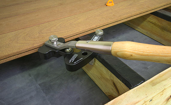 Reversible Deck Board Straightening Tool