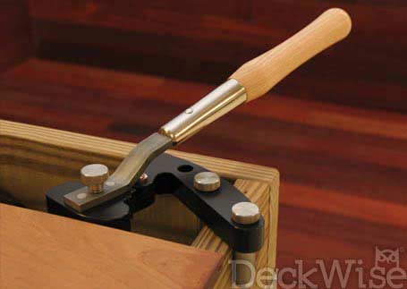 Deck Board Straightener Tool